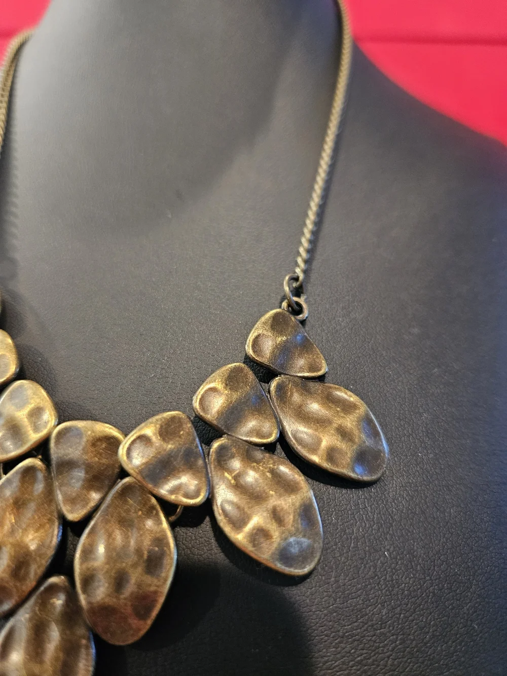 Vintage-Inspired Gold Tone Statement Necklace - Layered Teardrop Design
